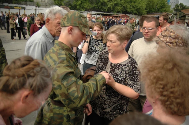 Призыв срочников. Фоторепортаж из прошлого.