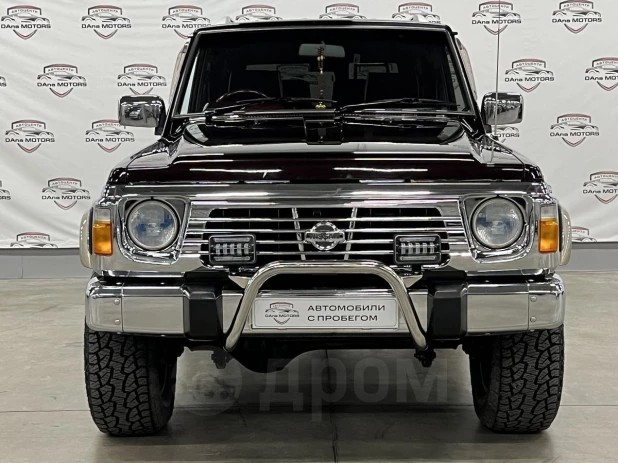 Nissan Safari 1997 года за 2 млн рублей 