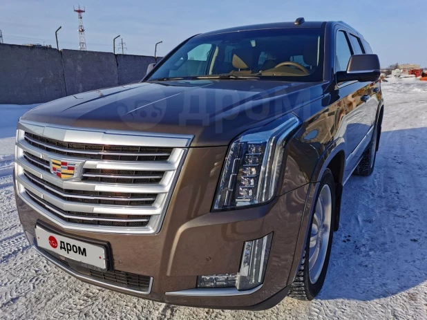 Cadillac Escalade, 2016 года выпуска за 5 млн рублей 