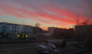 Алый восход над Барнаулом