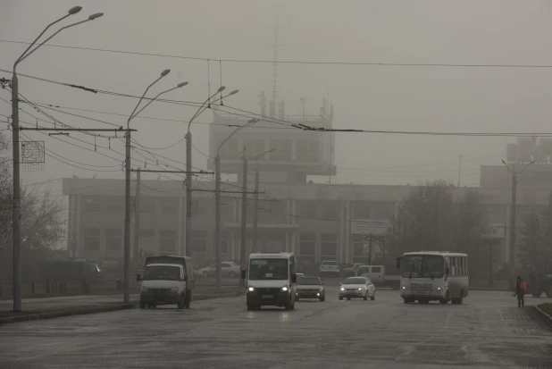 Барнаул накрыл туман. Ноябрь, 2017.