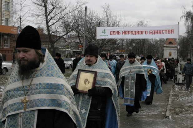 Крестный ход в Барнауле 04.11.2005.