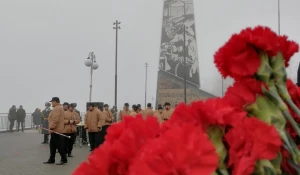 Открытие стелы "Город трудовой доблести" в Барнауле 04.11.2022.