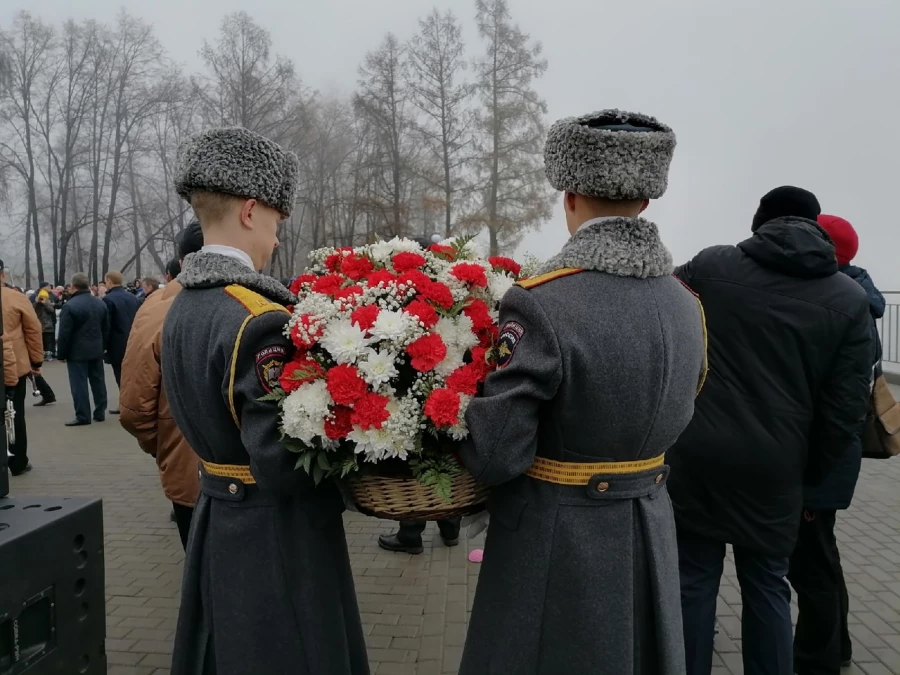 Открытие стелы &quot;Город трудовой доблести&quot; в Барнауле 04.11.2022.