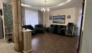 Трехкомнатная квартира, 123,8 кв. м за 14,6 млн рублей 