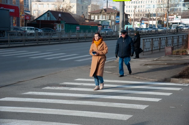 Ремонт дороги и тротуаров на ул. Никитина.