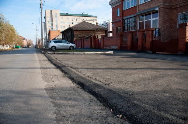 Ремонт дороги и тротуаров на ул. Никитина.