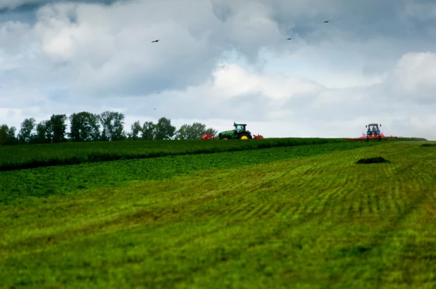 Село. Техника. 