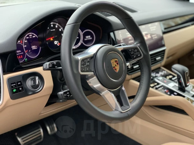 Porsche Cayenne 2021 года выпуска за 9,3 млн рублей