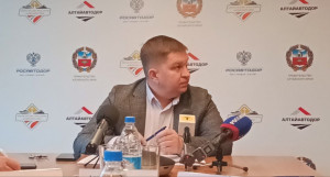 Министр транспорта АК Антон Воронов.