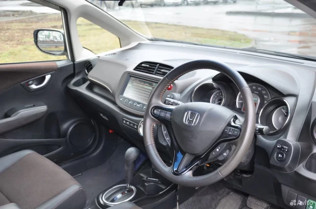 Honda Fit Shuttle, 2011 года выпуска за 825 тыс. рублей 