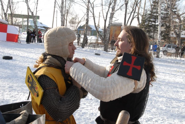 Конный рыцарский турнир в 2010 году. 