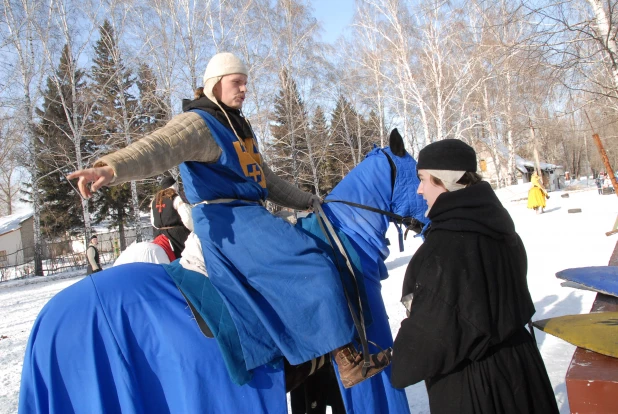 Конный рыцарский турнир в 2010 году. 