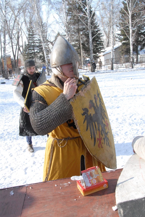 Конный рыцарский турнир в 2010 году. 