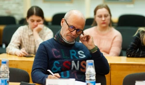 Александр Деринг.