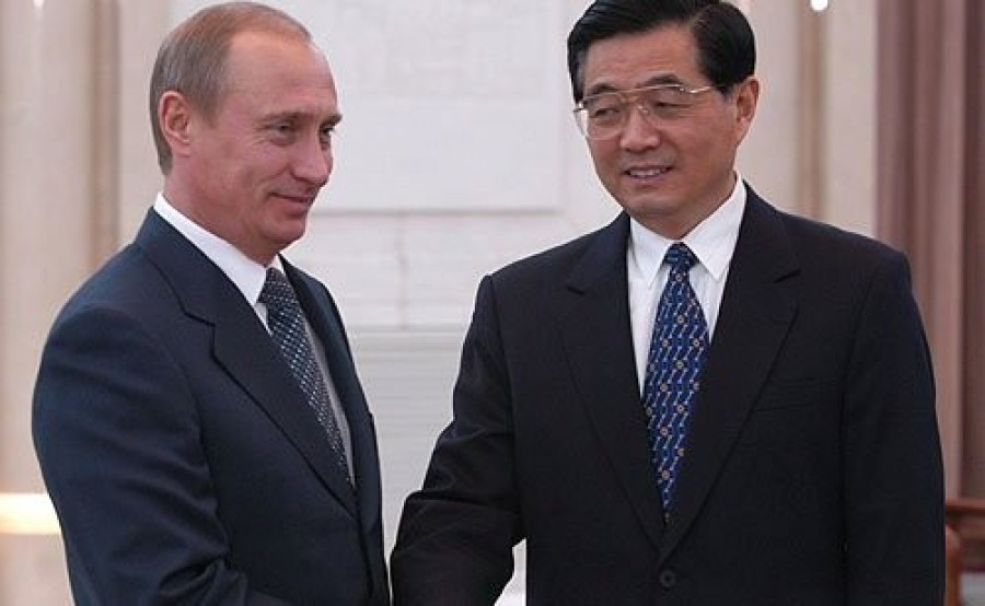Цзян Цзэминь. Как знаменитый лидер КНР продвинул идею «трех представительств» и наладил сотрудничество с Россией — интересные факты