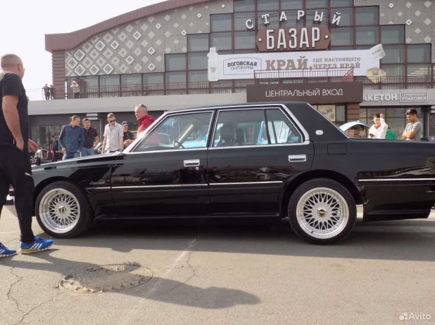 Toyota Crown 1983 года за 700 тыс. рублей 