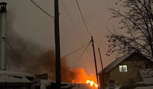 В Барнауле произошел пожар в частном доме 10.12.2022.