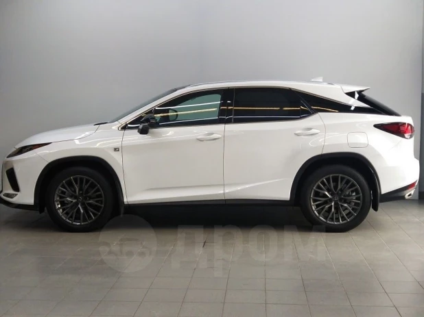 Lexus RX350 за 8 млн рублей 