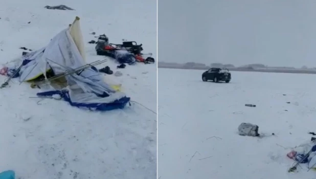 Водитель иномарки на скорости раздавил палатку с рыбаками внутри в Новосибирской области