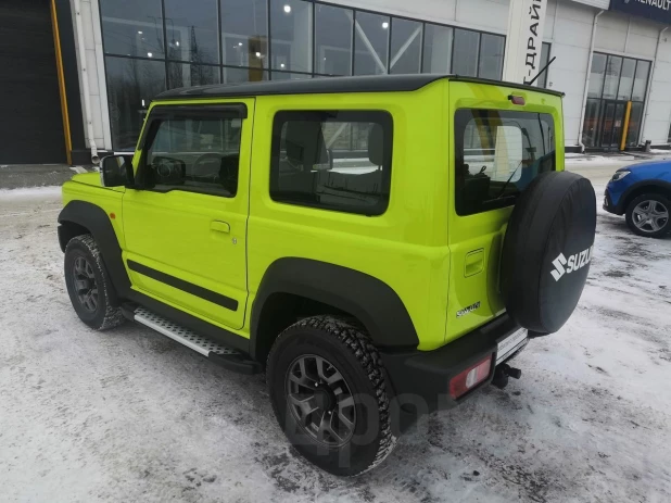 Suzuki Jimny 2021 года выпуска за 3 млн рублей в Барнауле 