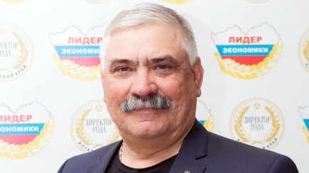 Руководитель Михайловский завода химических реактивов — Сергей Немчинов.

