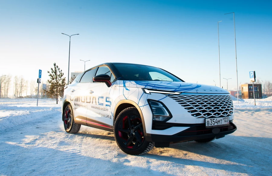 Кроссовер OMODA C 5.
