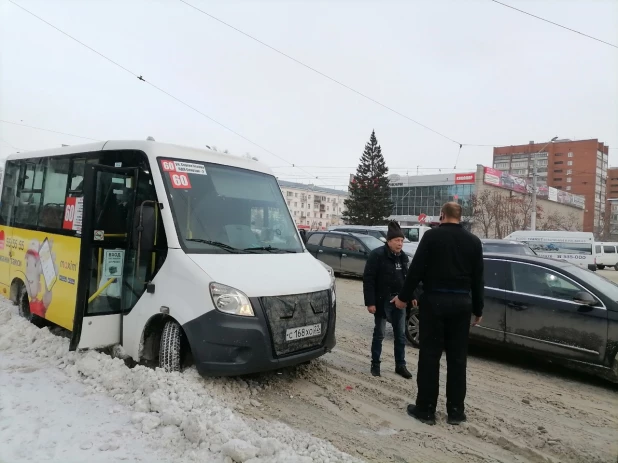 ДТП с маршрутным автобусом