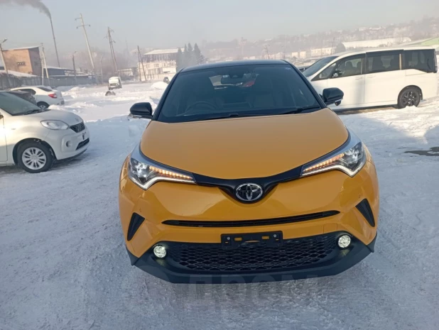 Toyota C-HR 2018 года выпуска за 2 млн рублей в Бийске