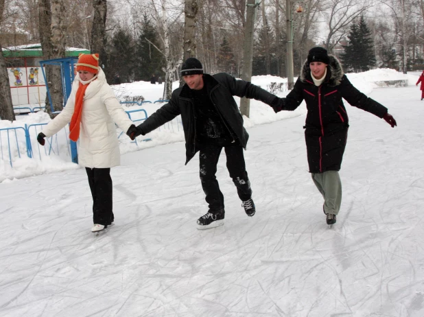 Зимние забавы барнаульцев. 2010 год.