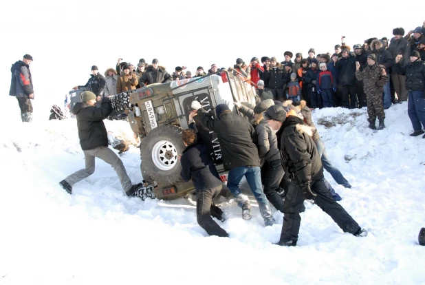 Зимние забавы барнаульцев. 2010 год.