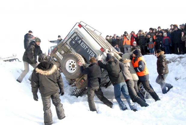 Зимние забавы барнаульцев. 2010 год.