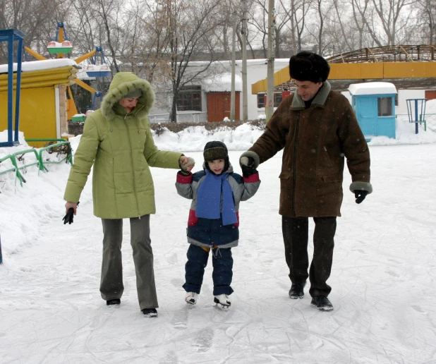 Зимние забавы барнаульцев. 2010 год.