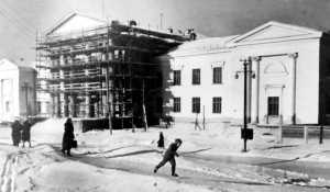 Молодёжный театр Алтая им. В. С. Золотухина, основан в 1958 году.