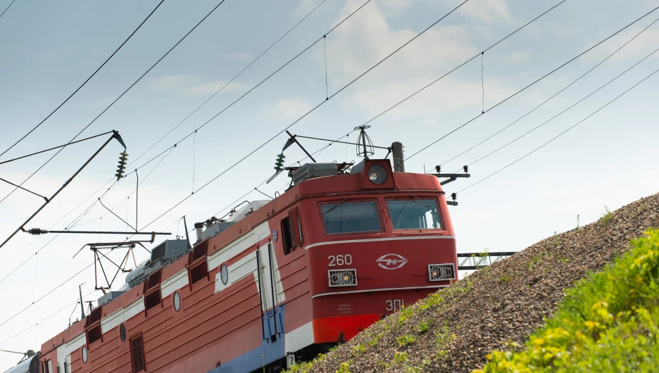 Дополнительные пригородные поезда начнут курсировать на выходных в Алтайском крае