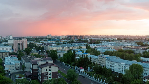 Жилые дома в Барнауле, центр Барнаула.