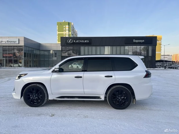 Lexus LX 2020 года выпуска за 11.5 млн рублей