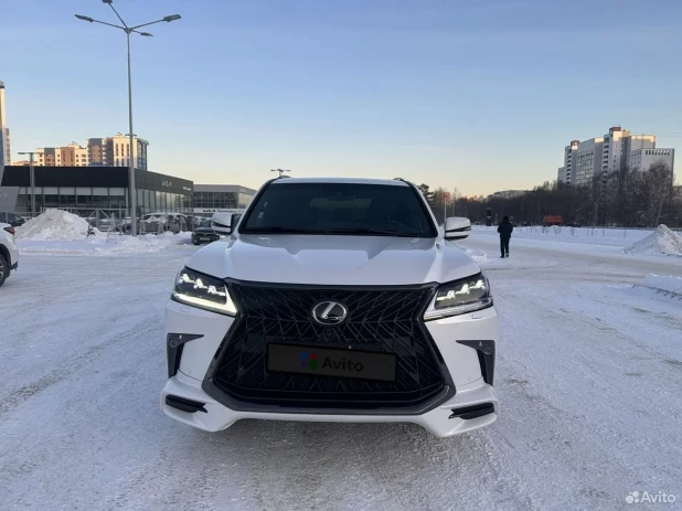 Lexus LX 2020 года выпуска за 11.5 млн рублей