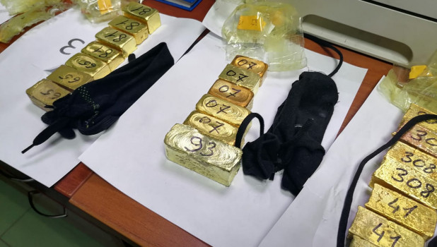 Контрабанду золота на 94 млн рублей пресекли сотрудники Читинской таможни и УФСБ России по Забайкальскому краю