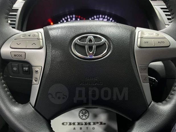 Toyota Camry 2011 года выпуска за 1 млн рублей