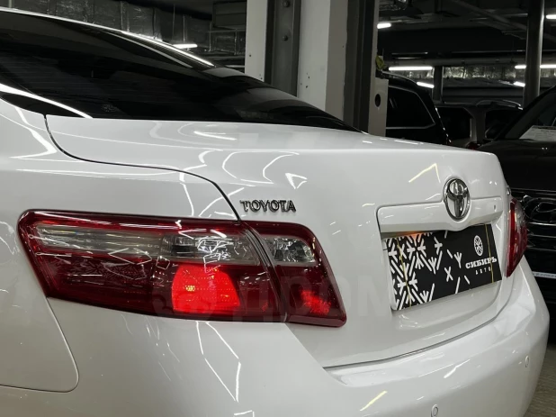 Toyota Camry 2011 года выпуска за 1 млн рублей