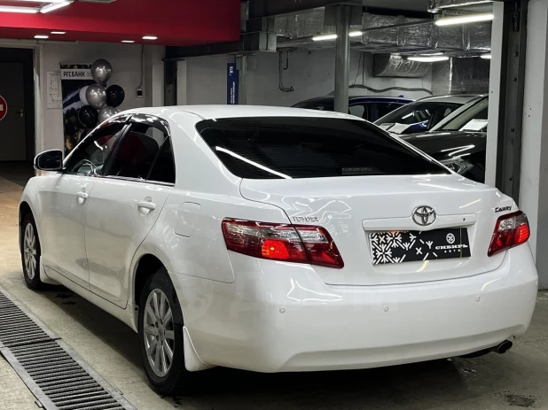 Toyota Camry 2011 года выпуска за 1 млн рублей