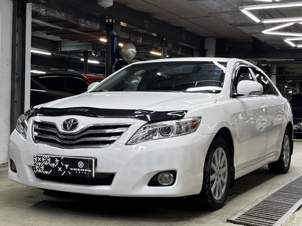 Toyota Camry 2011 года выпуска за 1 млн рублей