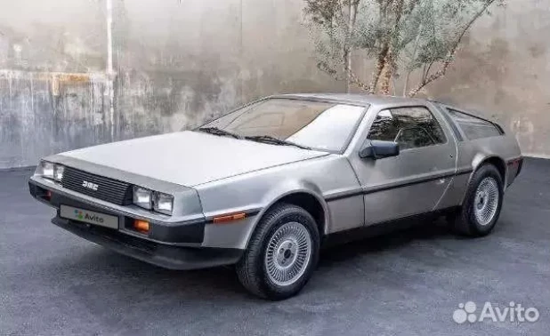 DeLorean DMC-12 1981 года выпуска за 8,5 млн рублей