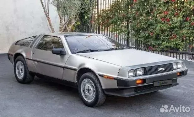 DeLorean DMC-12 1981 года выпуска за 8,5 млн рублей