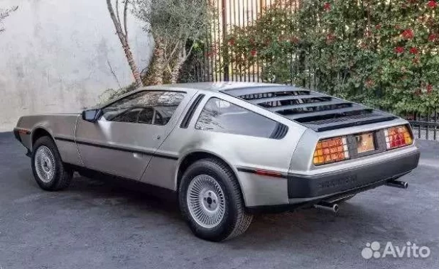 DeLorean DMC-12 1981 года выпуска за 8,5 млн рублей