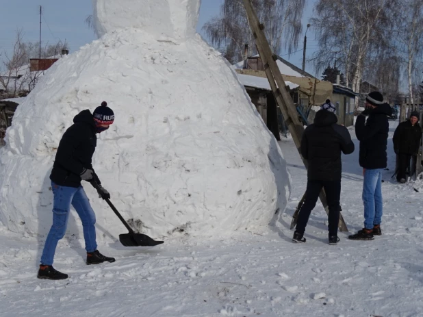 Снеговик из Немецкого района.