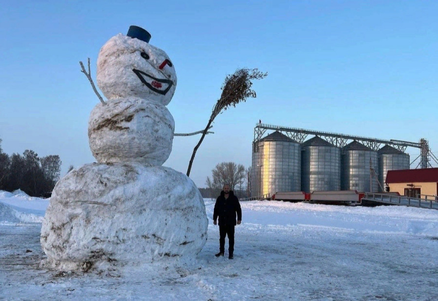 Снеговик из Тюменцевского района.