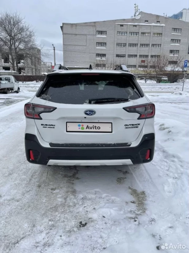 Subaru Outback 2020 год выпуска за 3,3 млн рублей 