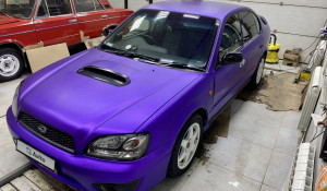 Фиолетовый Subaru Legacy за полмиллиона рублей